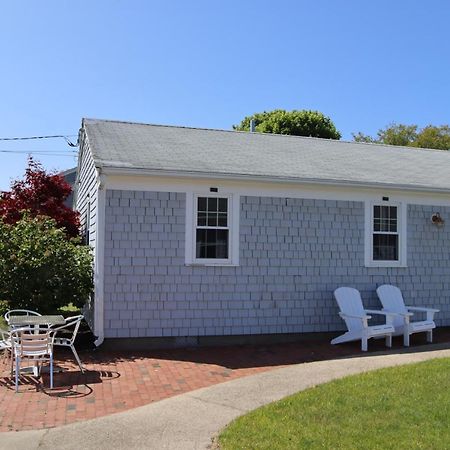 Seaside Serenity, Just A Block /0.1 Mile Away From The Beach Yarmouth Port Exteriör bild