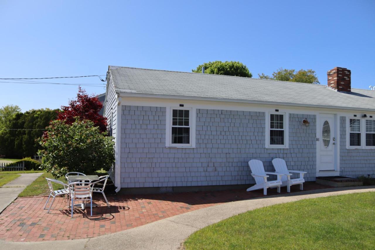 Seaside Serenity, Just A Block /0.1 Mile Away From The Beach Yarmouth Port Exteriör bild
